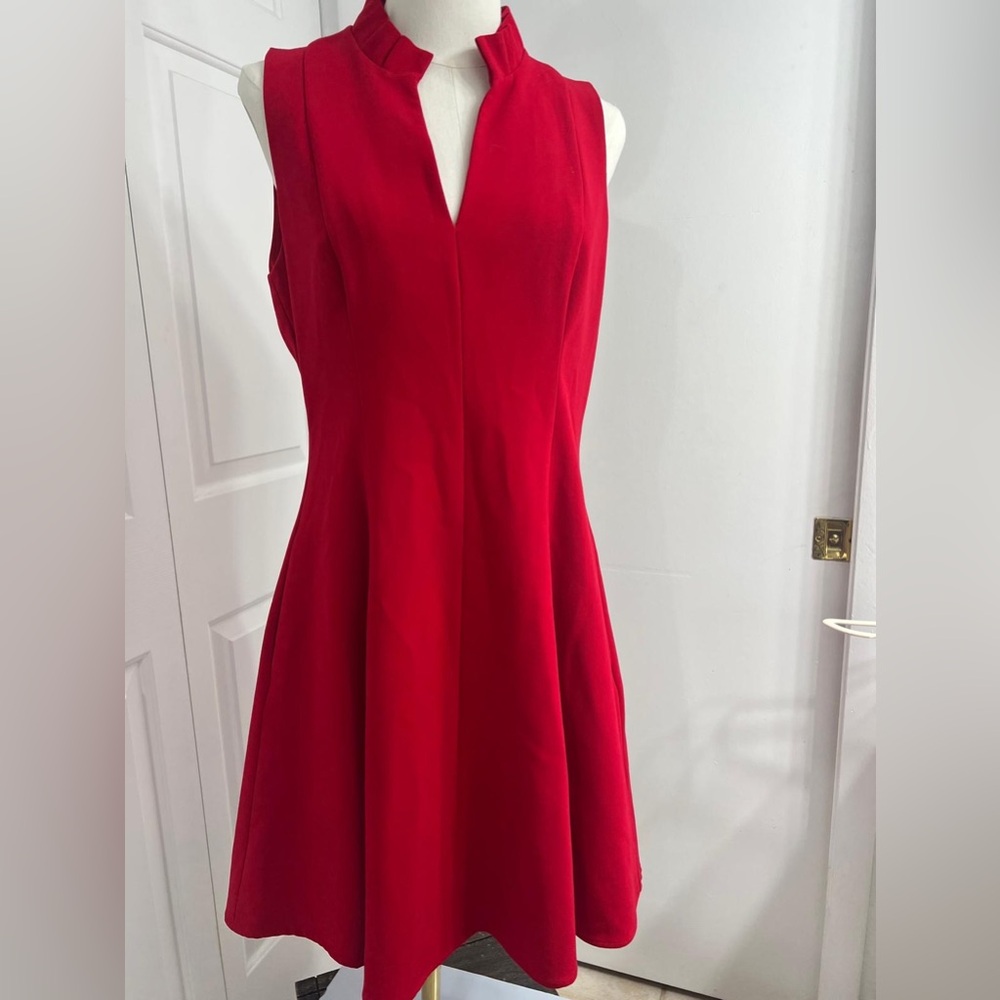 Black Halo Red Sleeveless Midi Dress with Notch Collar
